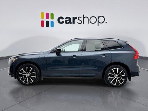 2023 Volvo XC60 Recharge Plug-In Hybrid T8 Plus Dark Theme
