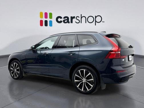 2023 Volvo XC60 Recharge Plug-In Hybrid T8 Plus Dark Theme