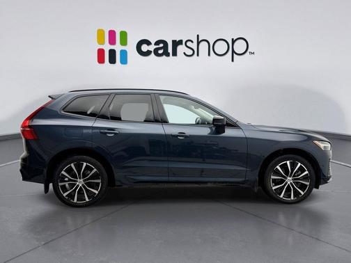 2023 Volvo XC60 Recharge Plug-In Hybrid T8 Plus Dark Theme