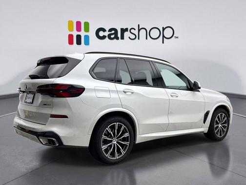 Mineral White Met 2025 BMW X5 xDrive40i