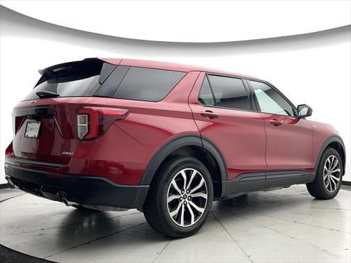 2022 Ford Explorer ST-Line