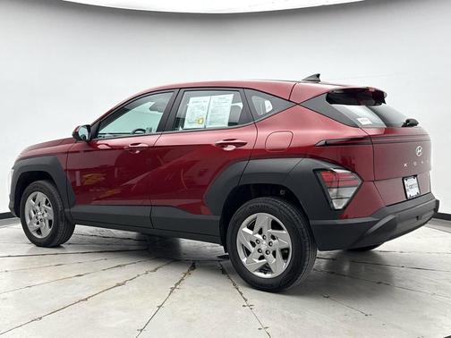 2024 Hyundai KONA SE