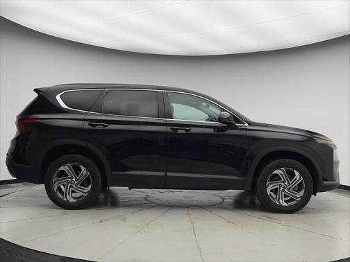 2021 Hyundai SANTA FE SE