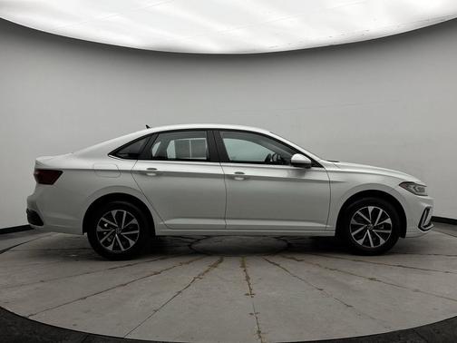 2025 Volkswagen Jetta 1.5T S