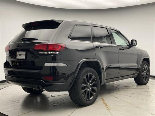 2022 Jeep Grand Cherokee Laredo