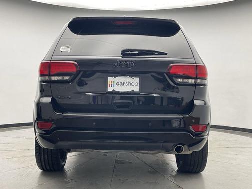 2022 Jeep Grand Cherokee Laredo