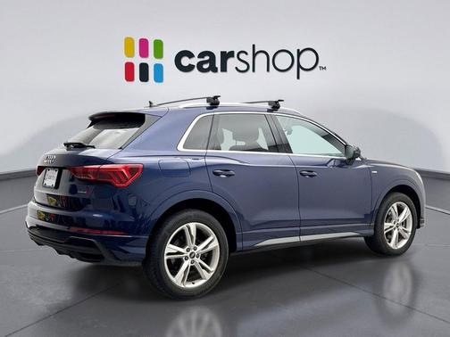 Navarra Blue Metallic 2023 Audi Q3 Premium 45 TFSI S line quattro Tiptronic