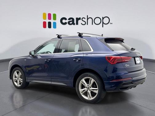 Navarra Blue Metallic 2023 Audi Q3 Premium 45 TFSI S line quattro Tiptronic