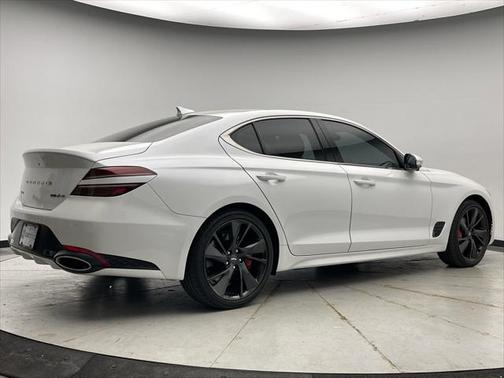 2022 Genesis G70 3.3T AWD