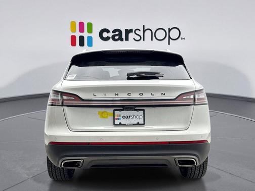 2022 Lincoln Nautilus Black Label