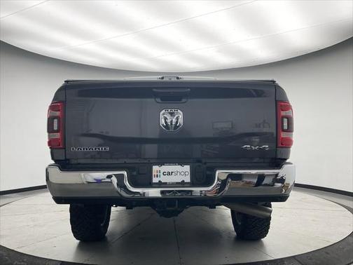 2023 RAM 2500 Laramie Crew Cab 4x4 6'4' Box