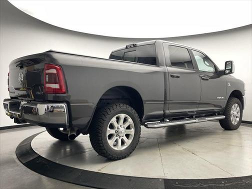 2023 RAM 2500 Laramie Crew Cab 4x4 6'4' Box