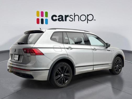 Pyrite Silver 2022 Volkswagen Tiguan 2.0T SE R-Line Black 4MOTION