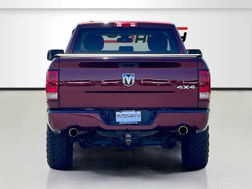 Delmonico Red Pearlcoat 2016 RAM 1500 Tradesman/Express