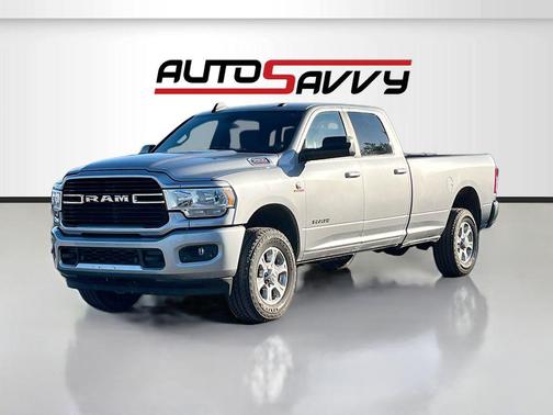 2019 RAM 3500 Big Horn Crew Cab 4x4 8' Box