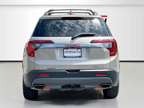 2022 GMC Acadia AWD AT4