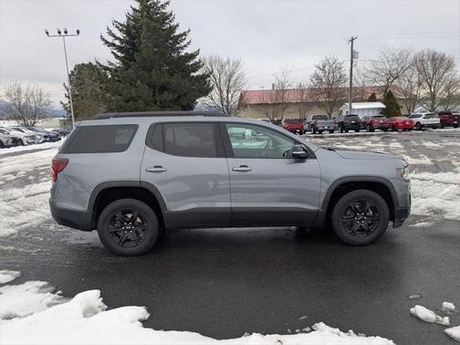 2022 GMC Acadia AWD AT4