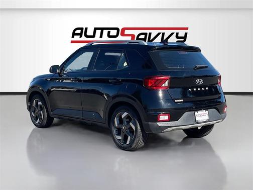 2022 Hyundai VENUE SEL