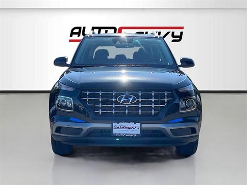 2022 Hyundai VENUE SEL