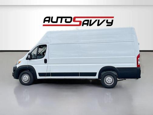 Bright White Clearcoat 2024 RAM ProMaster 3500 High Roof