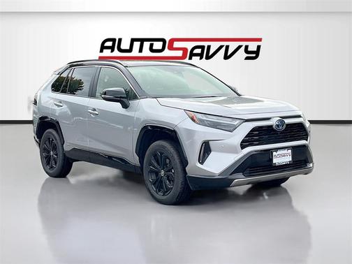 2024 Toyota RAV4 Hybrid SE