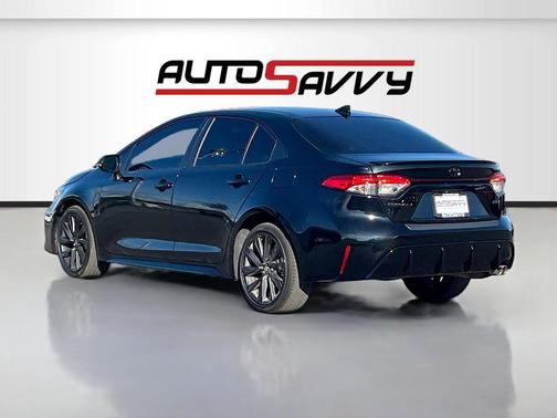 Midnight Black Metallic 2023 Toyota Corolla SE