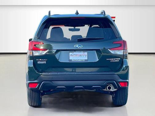 Cascade Green Silica 2024 Subaru Forester Limited