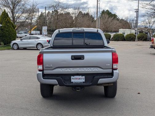 2017 Toyota Tacoma SR