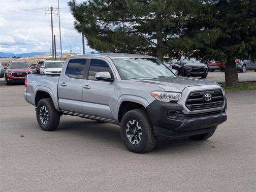 2017 Toyota Tacoma SR