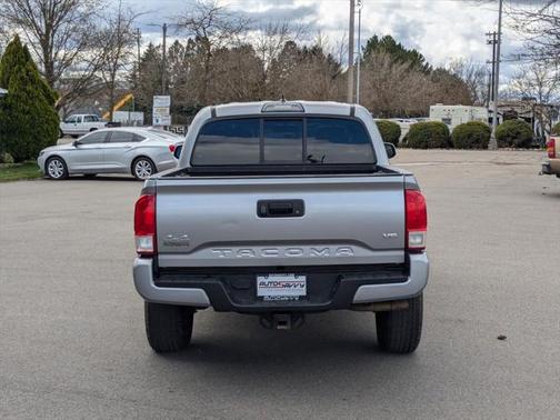 2017 Toyota Tacoma SR