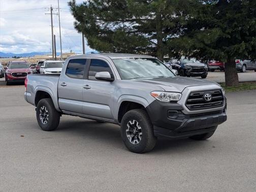 2017 Toyota Tacoma SR