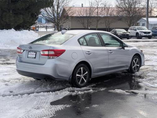 2021 Subaru Impreza 2.0i Premium