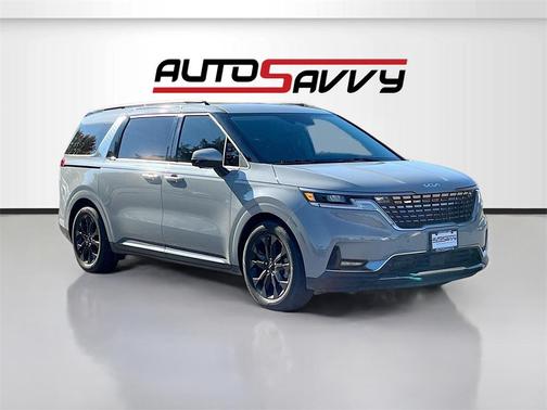 2024 Kia Carnival SX