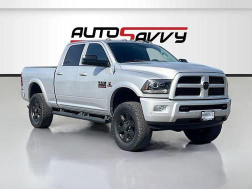 Bright Silver Metallic Clearcoat 2017 RAM 2500 Laramie Crew Cab 4x4 6'4' Box