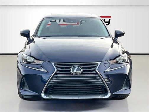 2018 Lexus IS 300 Base