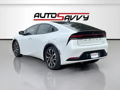 2024 Toyota Prius XLE