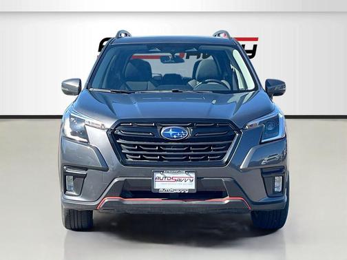 Magnetite Gray Metallic 2024 Subaru Forester Sport