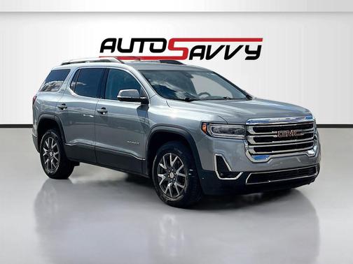 Sterling Metallic 2023 GMC Acadia AWD SLT