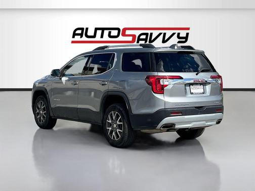 Sterling Metallic 2023 GMC Acadia AWD SLT