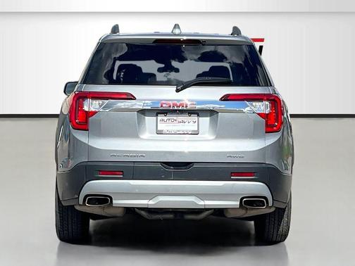 Sterling Metallic 2023 GMC Acadia AWD SLT