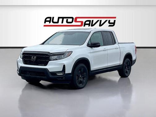 Platinum White Pearl 2025 Honda Ridgeline Black