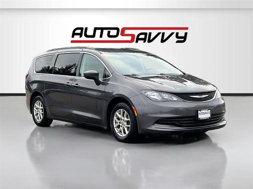 2020 Chrysler Voyager LXI