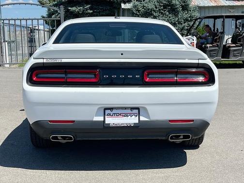 2022 Dodge Challenger SXT