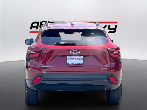 Crimson Metallic 2025 Chevrolet Trax 2RS