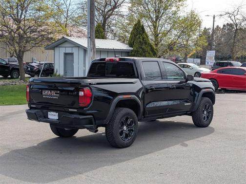 2024 GMC Canyon Elevation