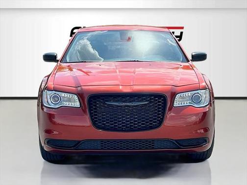 2021 Chrysler 300 Touring