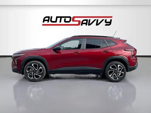 Crimson Metallic 2024 Chevrolet Trax FWD 2RS