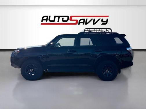 Midnight Black Metallic 2022 Toyota 4Runner Trail Special Edition