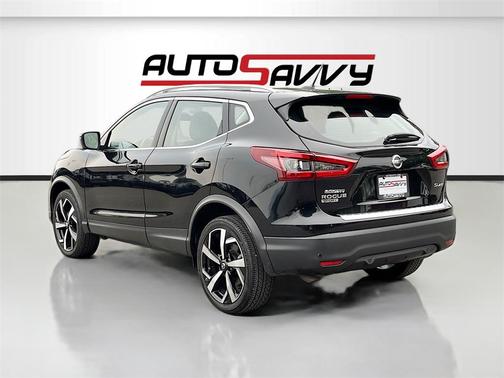 2022 Nissan Rogue Sport SL