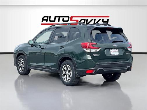 2024 Subaru Forester Premium